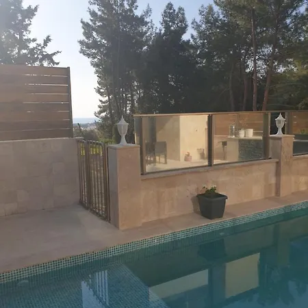 公寓 Schoene Im Gruenen Mit Privater Pool Und Meeresblick
